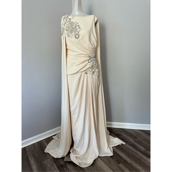 Zuhair Murad Embroidered Cady Cape Gown SIZE 8 $4950 - Picture 12 of 16